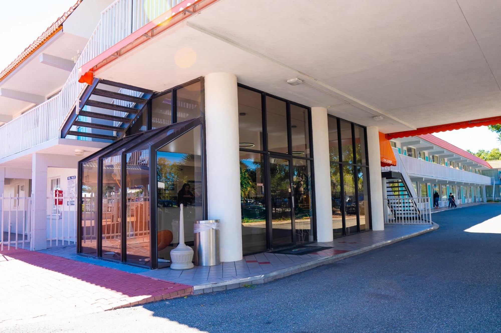 Howard Johnson By Wyndham Clearwater - Dunedin Exterior foto